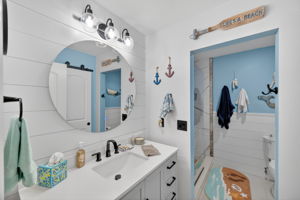 Interiors (42)