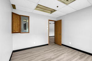  Photo 30