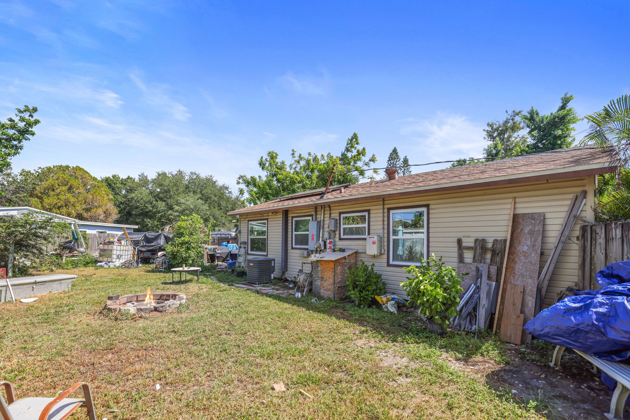 Backyard - 495A8814 (1)