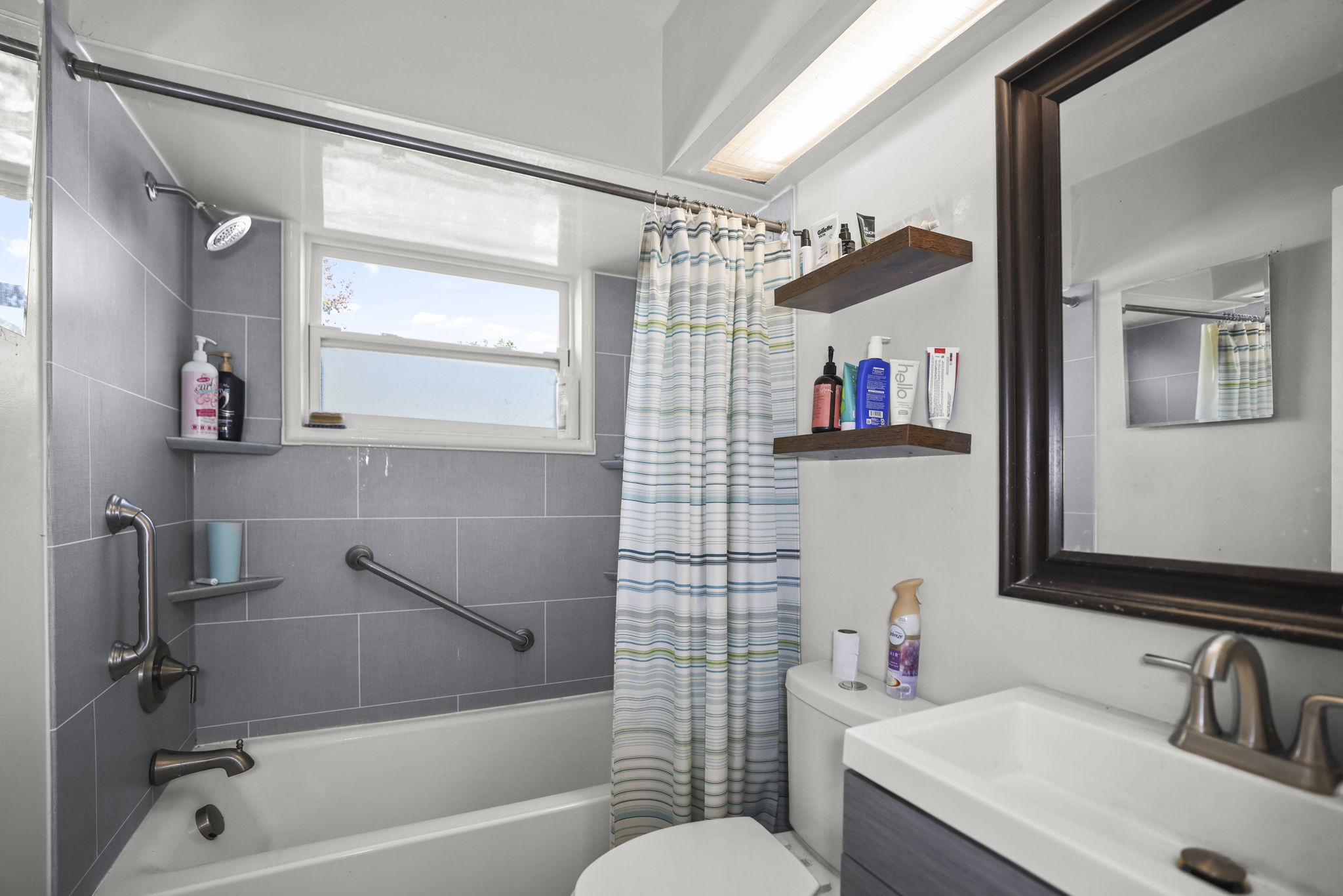 Bathroom - 495A4145 Updated