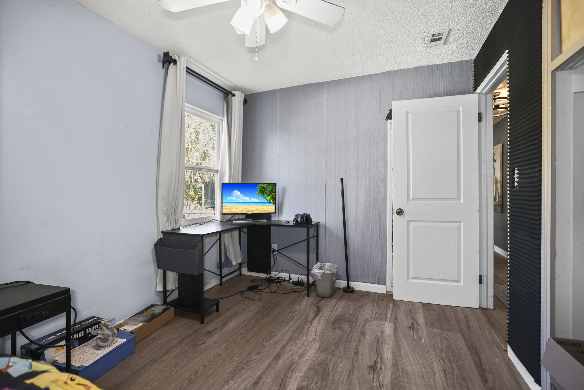 BR4 - 495A4134 Updated