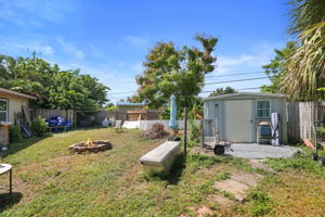 Backyard - 495A8820 (1)
