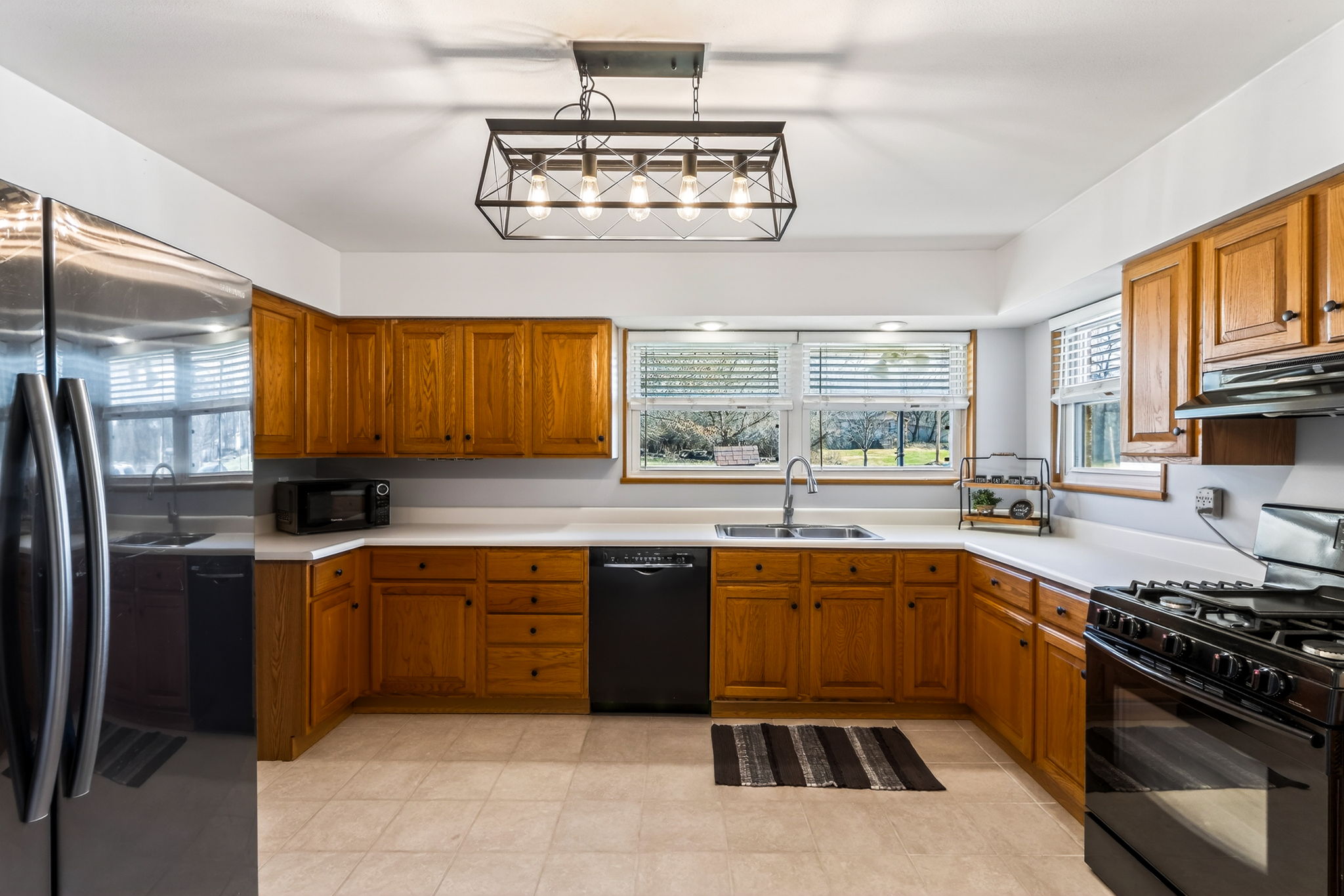7000 NW Waukomis Dr-024