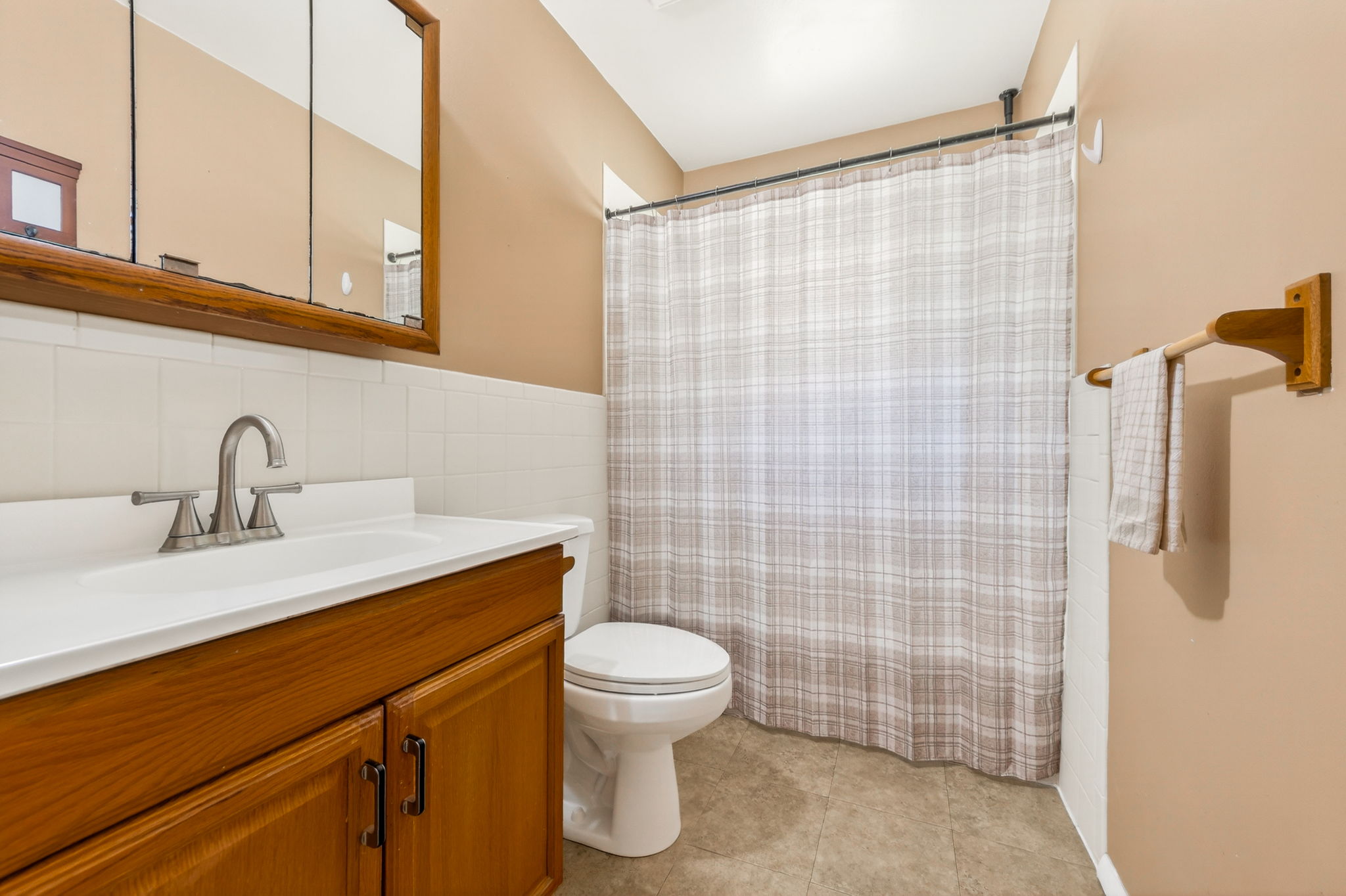 7000 NW Waukomis Dr-037