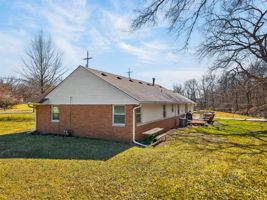 7000 NW Waukomis Dr-004