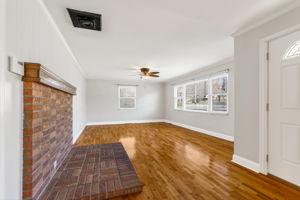 7000 NW Waukomis Dr-018