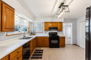 7000 NW Waukomis Dr-026