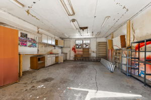7000 NW Waukomis Dr-044