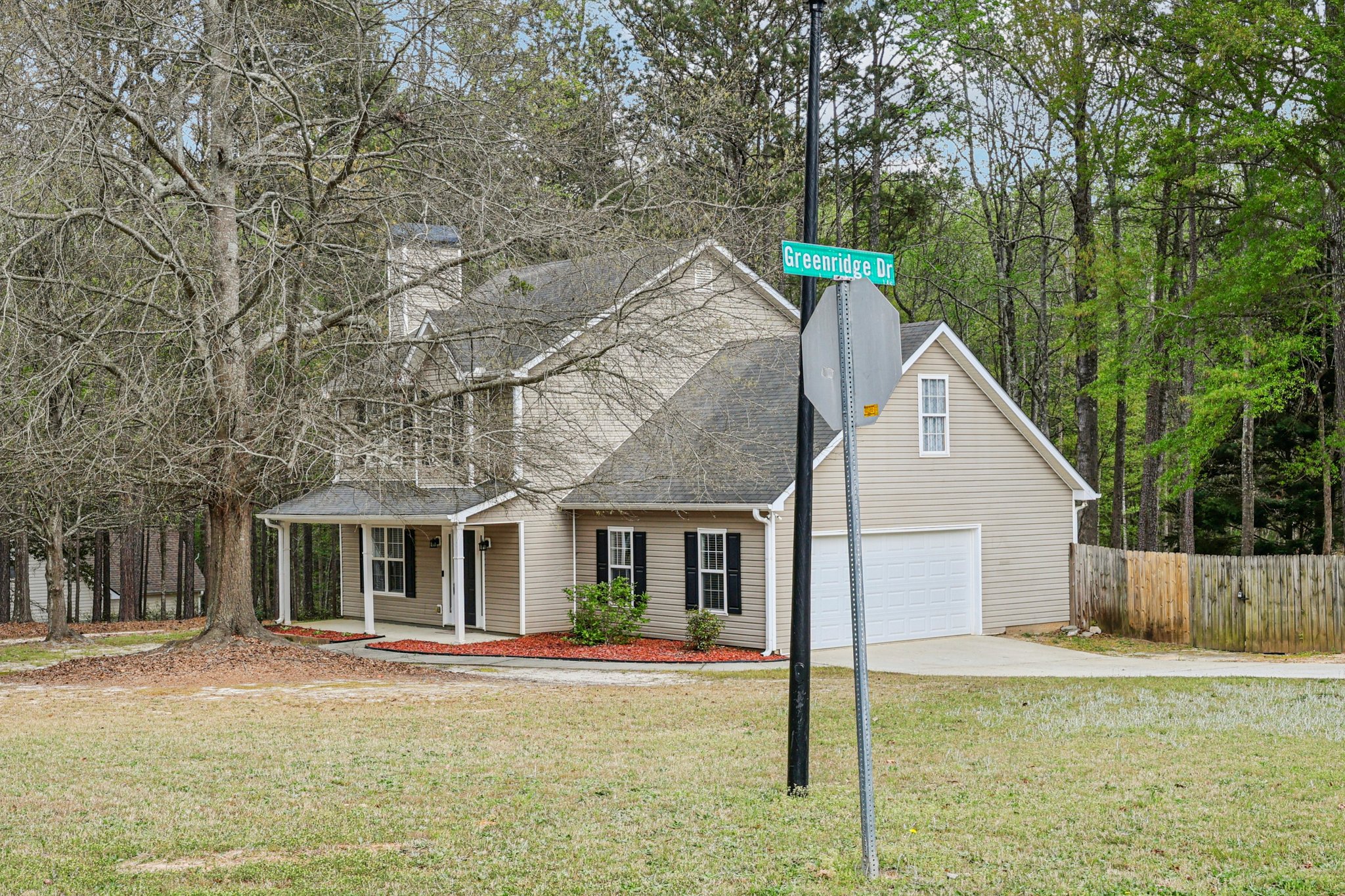 Greenridge Dr-S0204-002.jpg