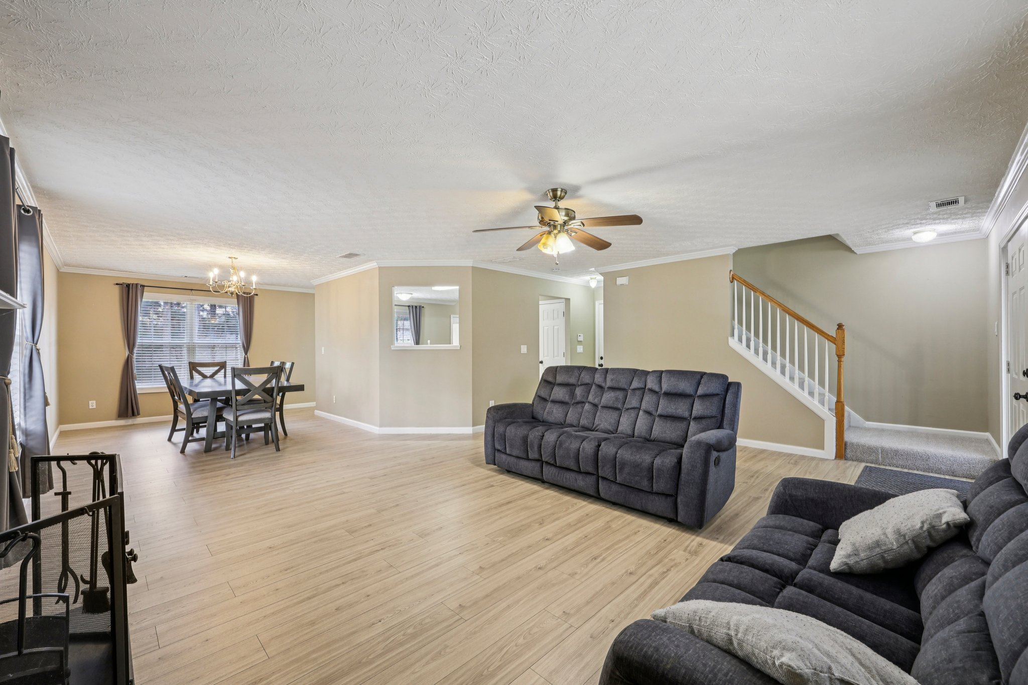 Greenridge Dr-S0204-013.jpg