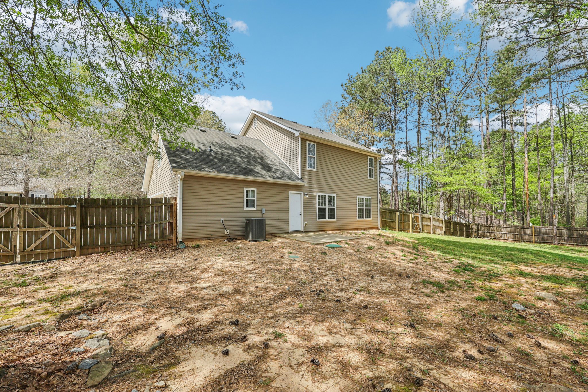 Greenridge Dr-S0204-038.jpg