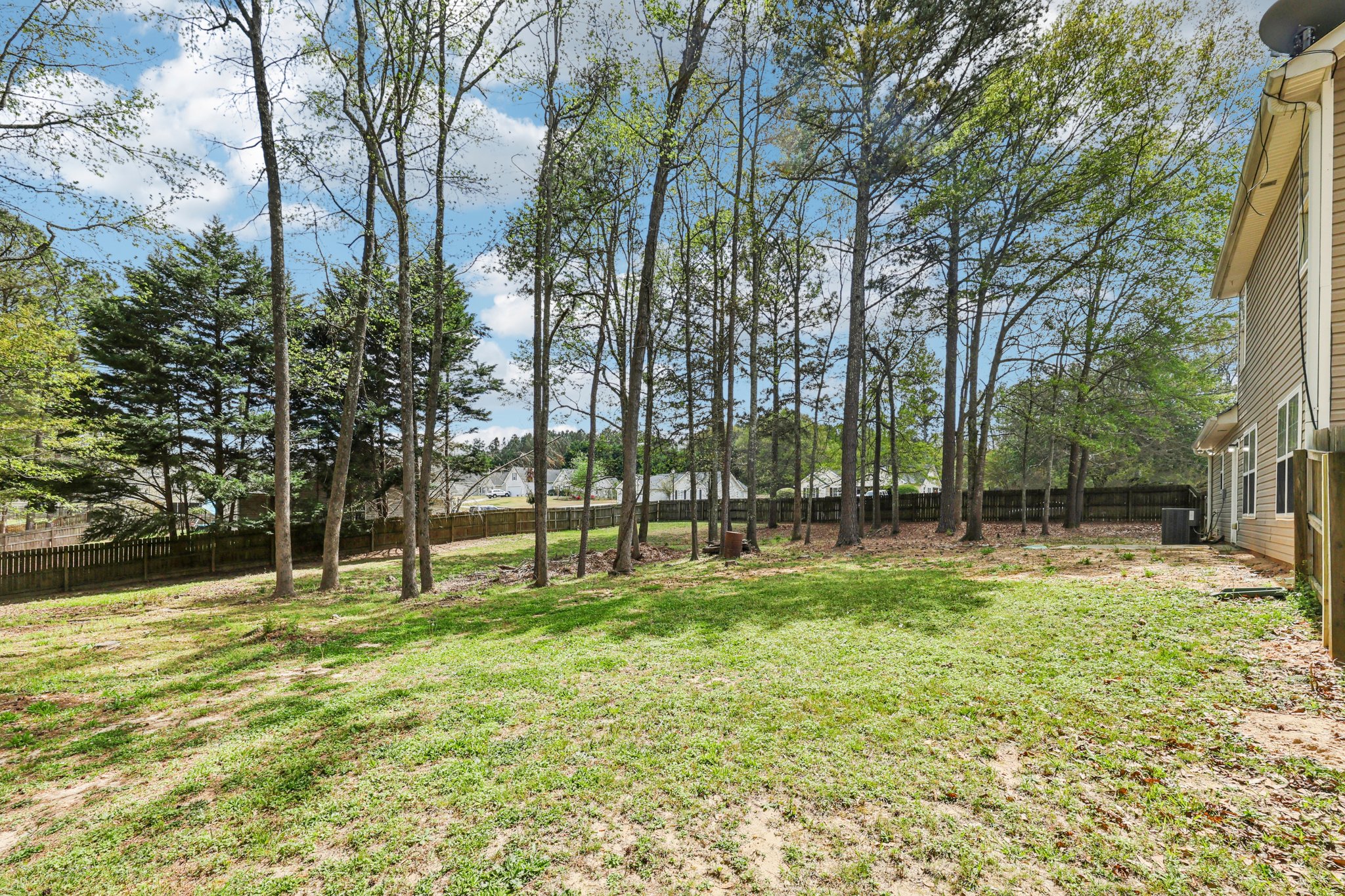 Greenridge Dr-S0204-042.jpg