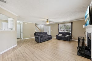 Greenridge Dr-S0204-012.jpg