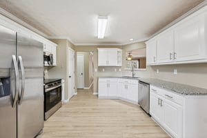 Greenridge Dr-S0204-019.jpg