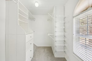 Greenridge Dr-S0204-027.jpg