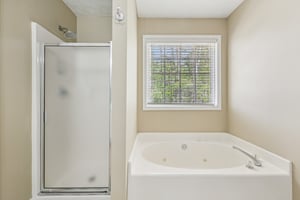 Greenridge Dr-S0204-029.jpg