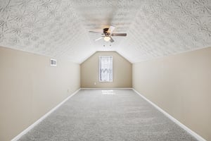 Greenridge Dr-S0204-034.jpg