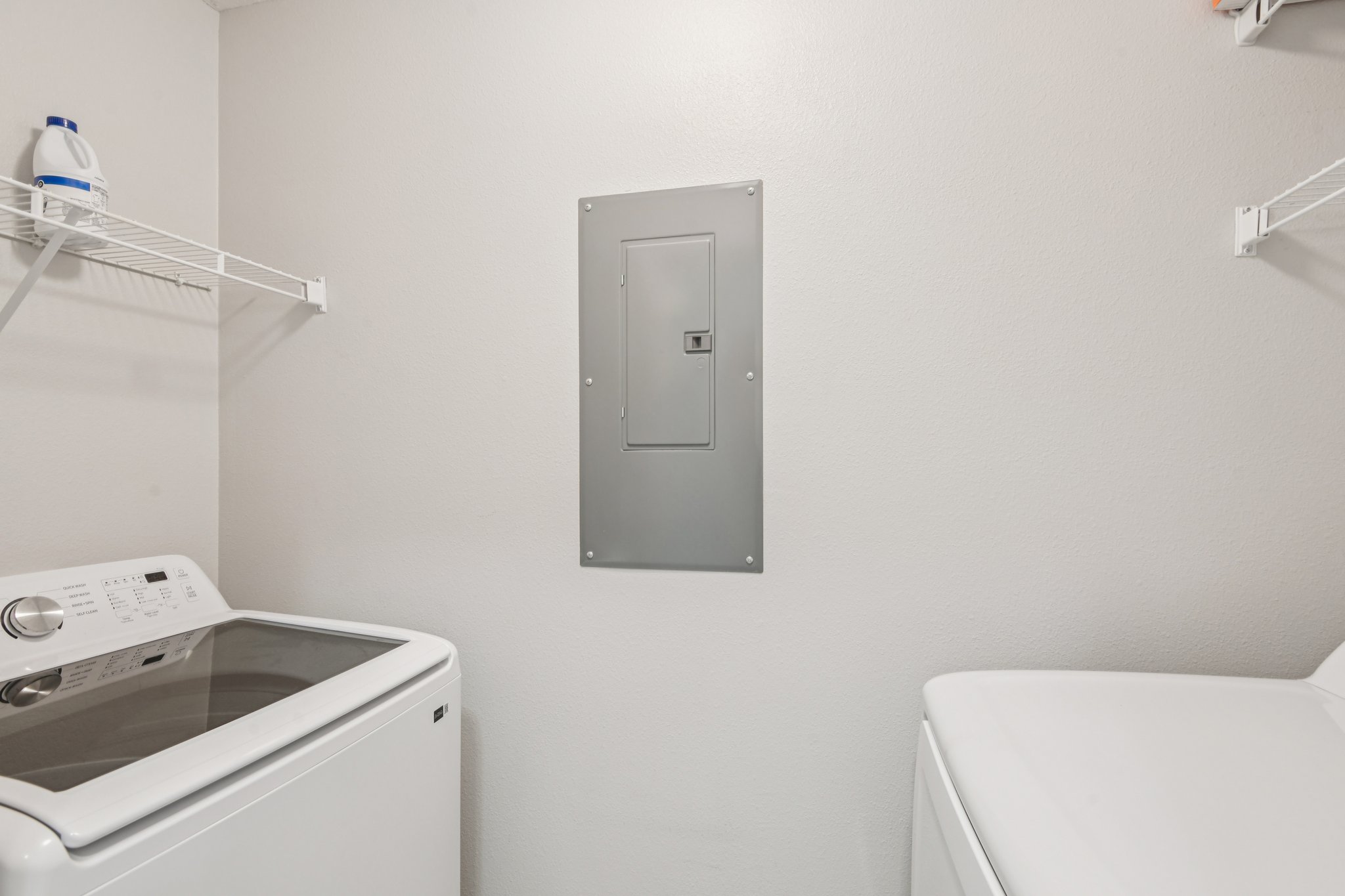 Interbay Blvd 203-1406-016.jpg