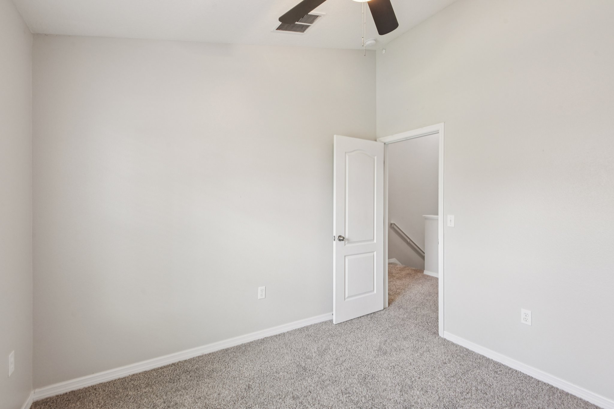 Interbay Blvd 203-1406-022.jpg