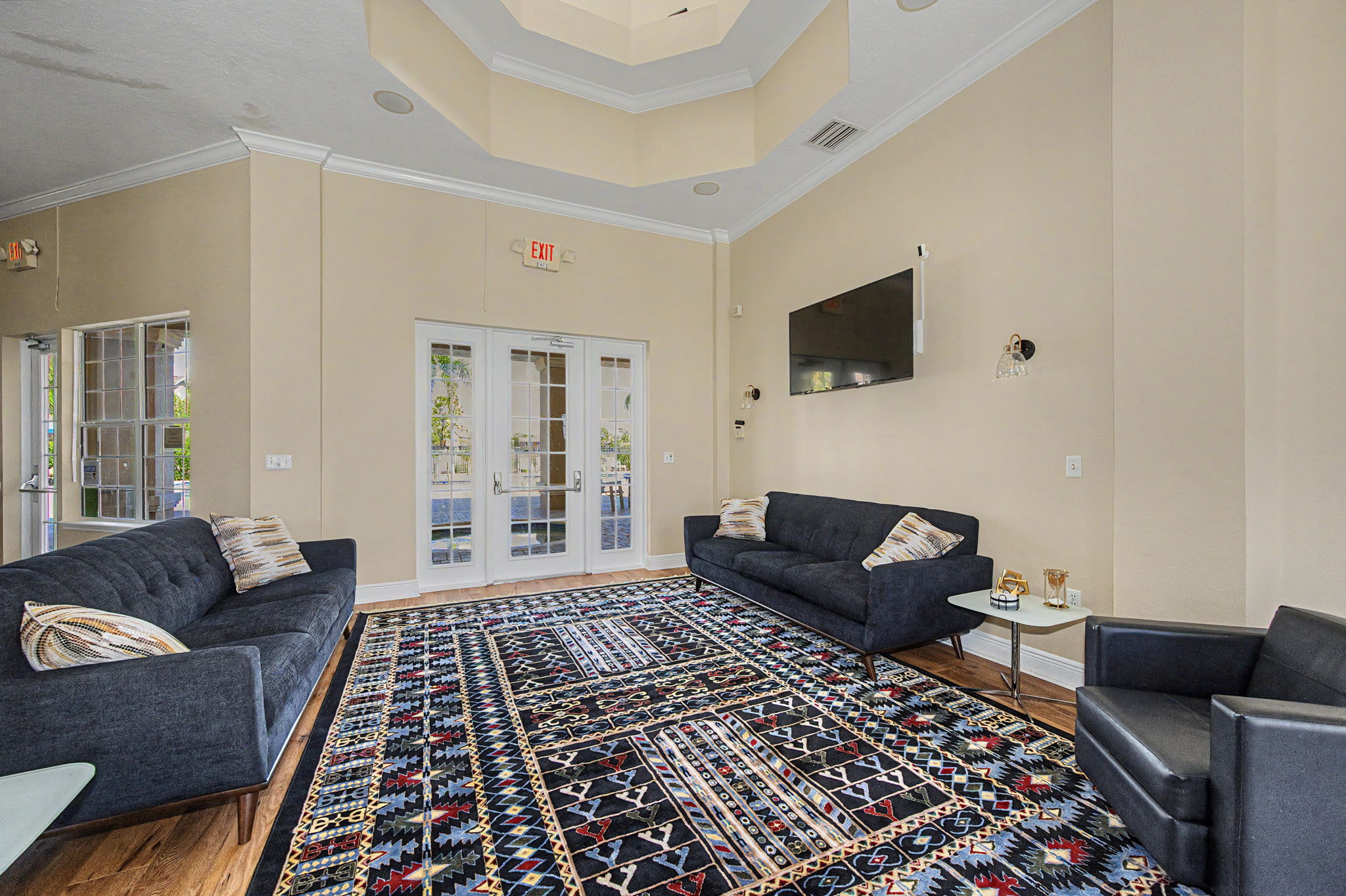 Clubhouse 2