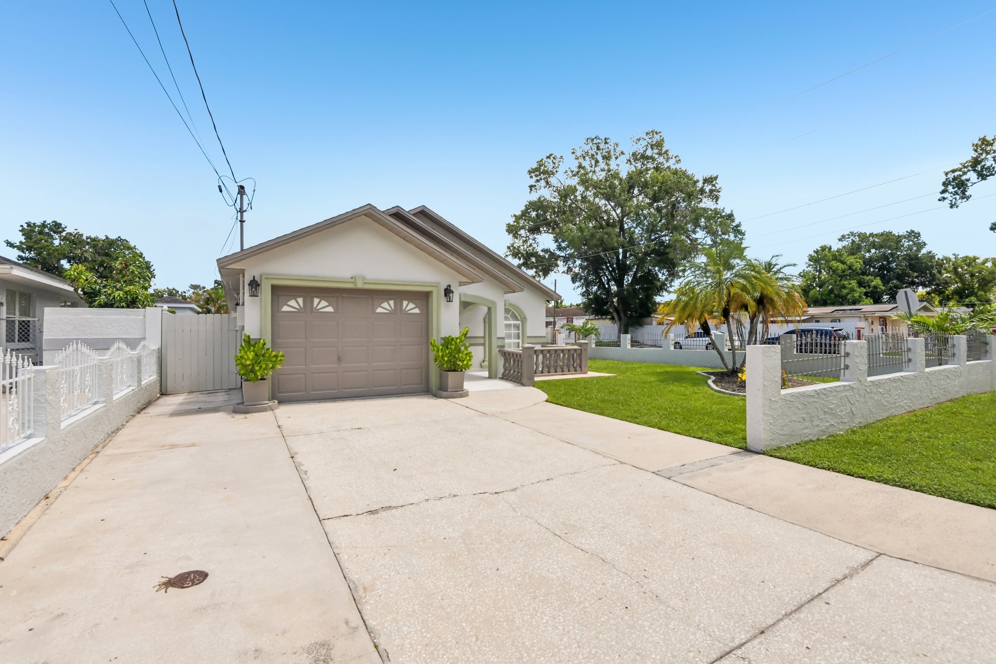 N Clark Ave-S1808-002.jpg