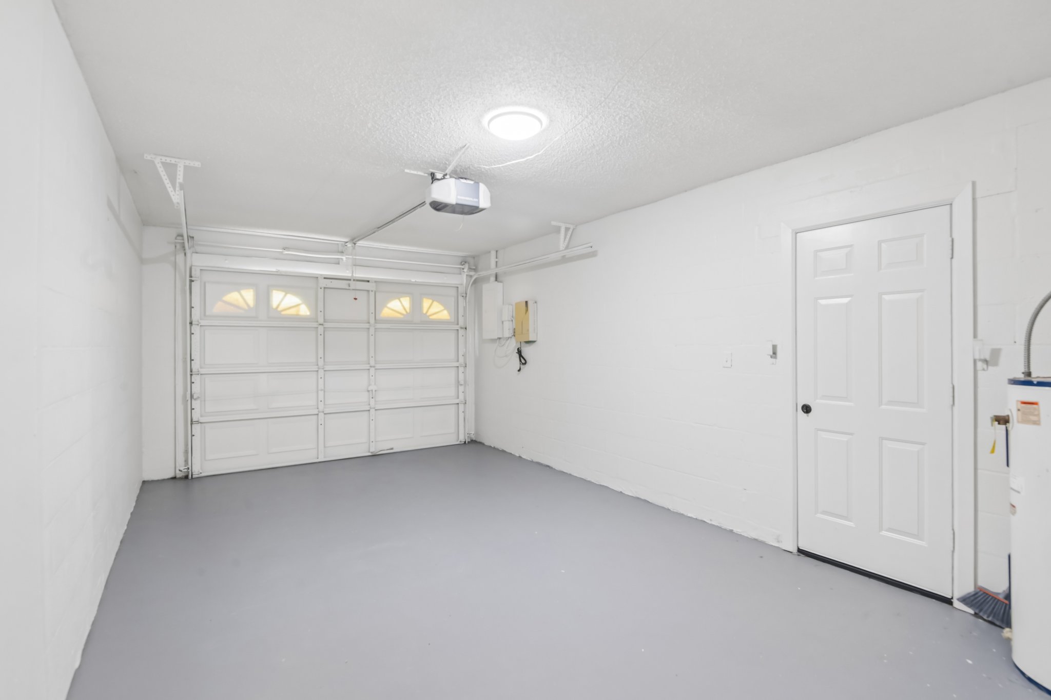 N Clark Ave-S1808-023.jpg