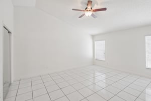 N Clark Ave-S1808-020.jpg