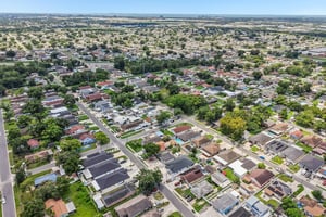N Clark Ave-S1808-038.jpg
