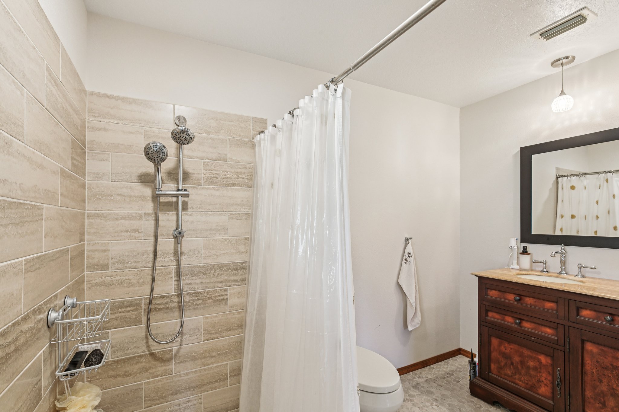 Dusty Rd-S2009-019.jpg