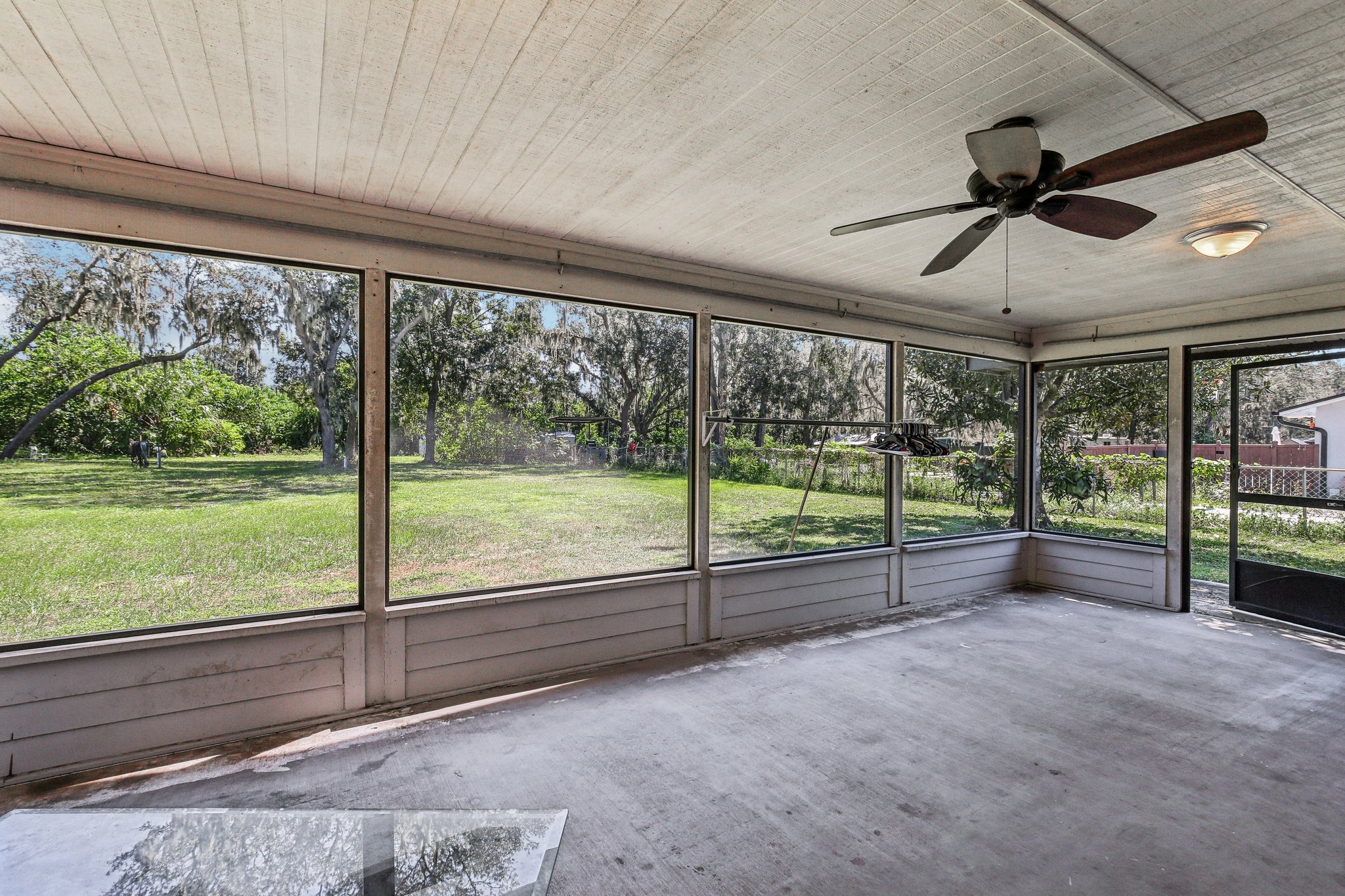 Dusty Rd-S2009-030.jpg