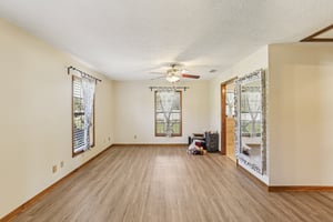 Dusty Rd-S2009-021.jpg