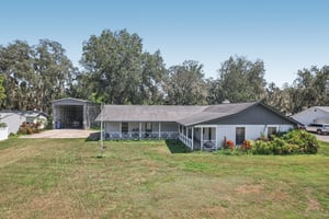 Dusty Rd-S2009-043.jpg