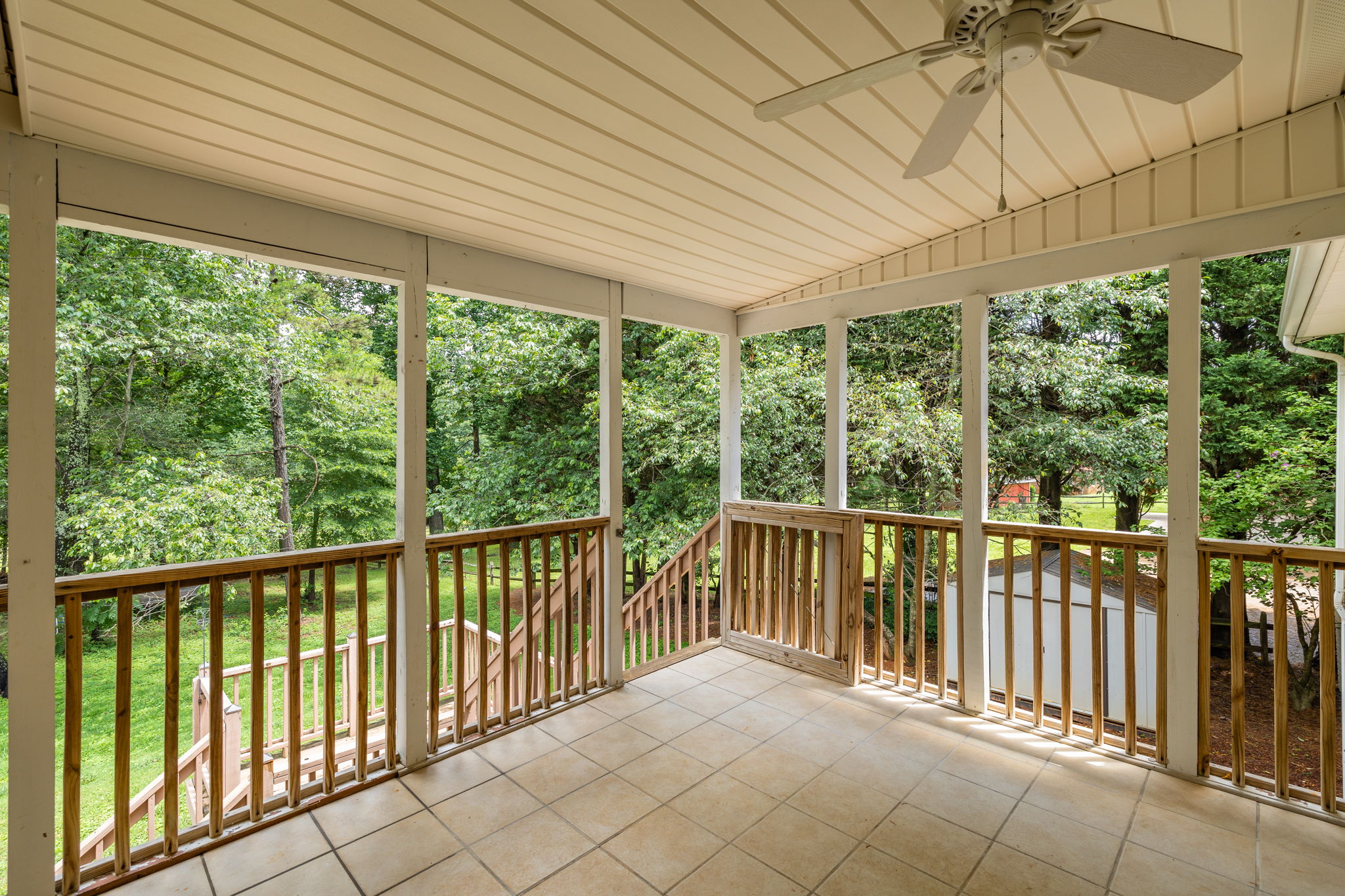 7004 Montague Rd-24