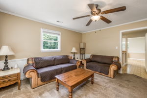 7004 Montague Rd-5