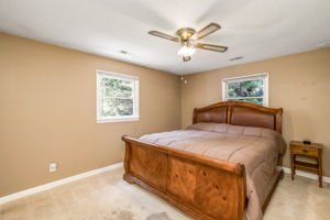 7004 Montague Rd-11