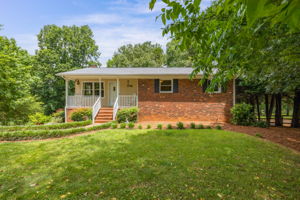 7004 Montague Rd-1