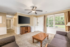 7004 Montague Rd-6