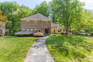 7005 Endicott Ct Bethesda MD 20817_001