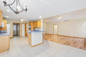 Clingan Rd 85-S2209-015.jpg