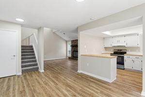  Photo 33