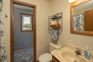 Walk through Bathroom