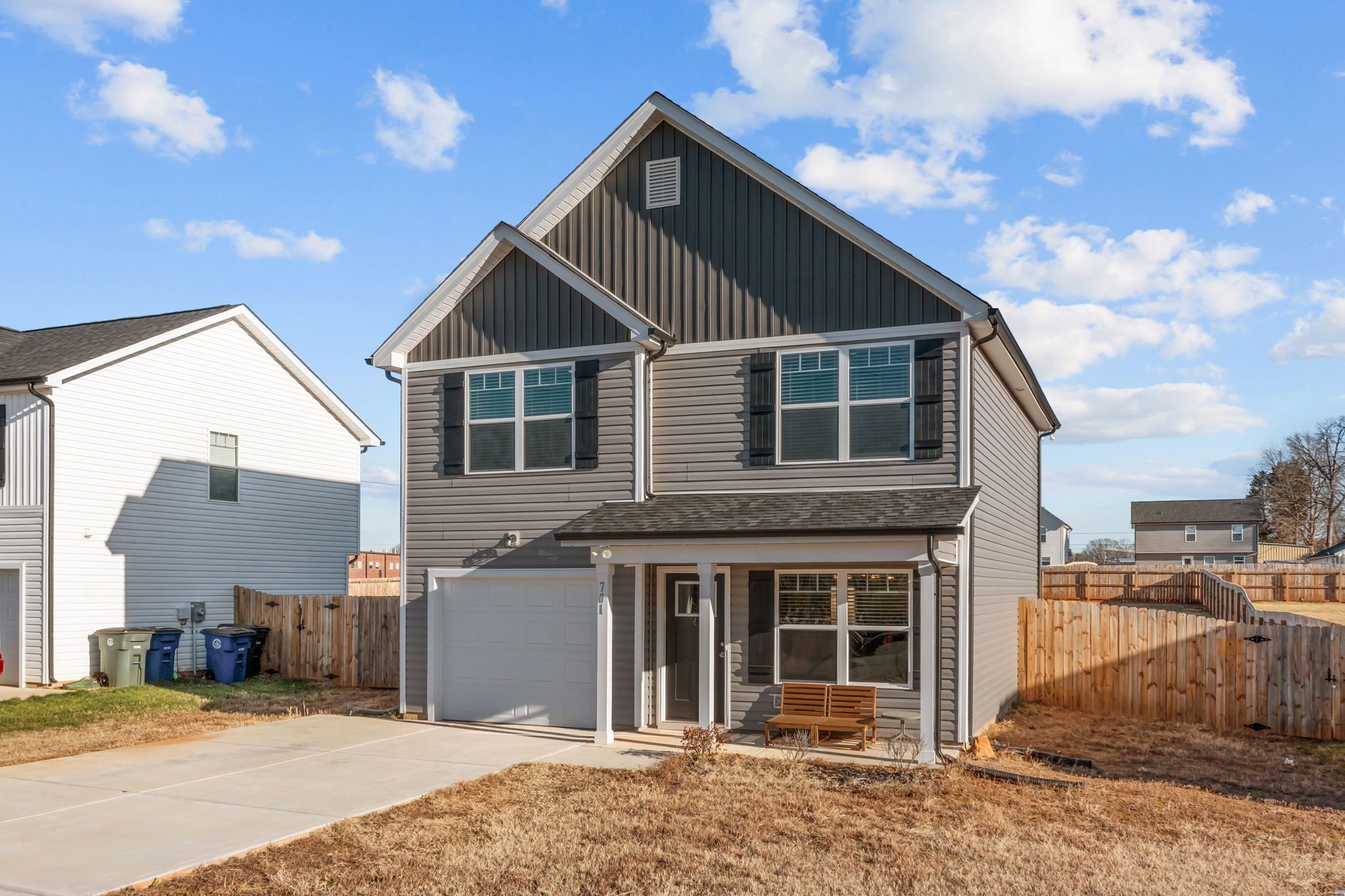 701 3rd St SE EX 006