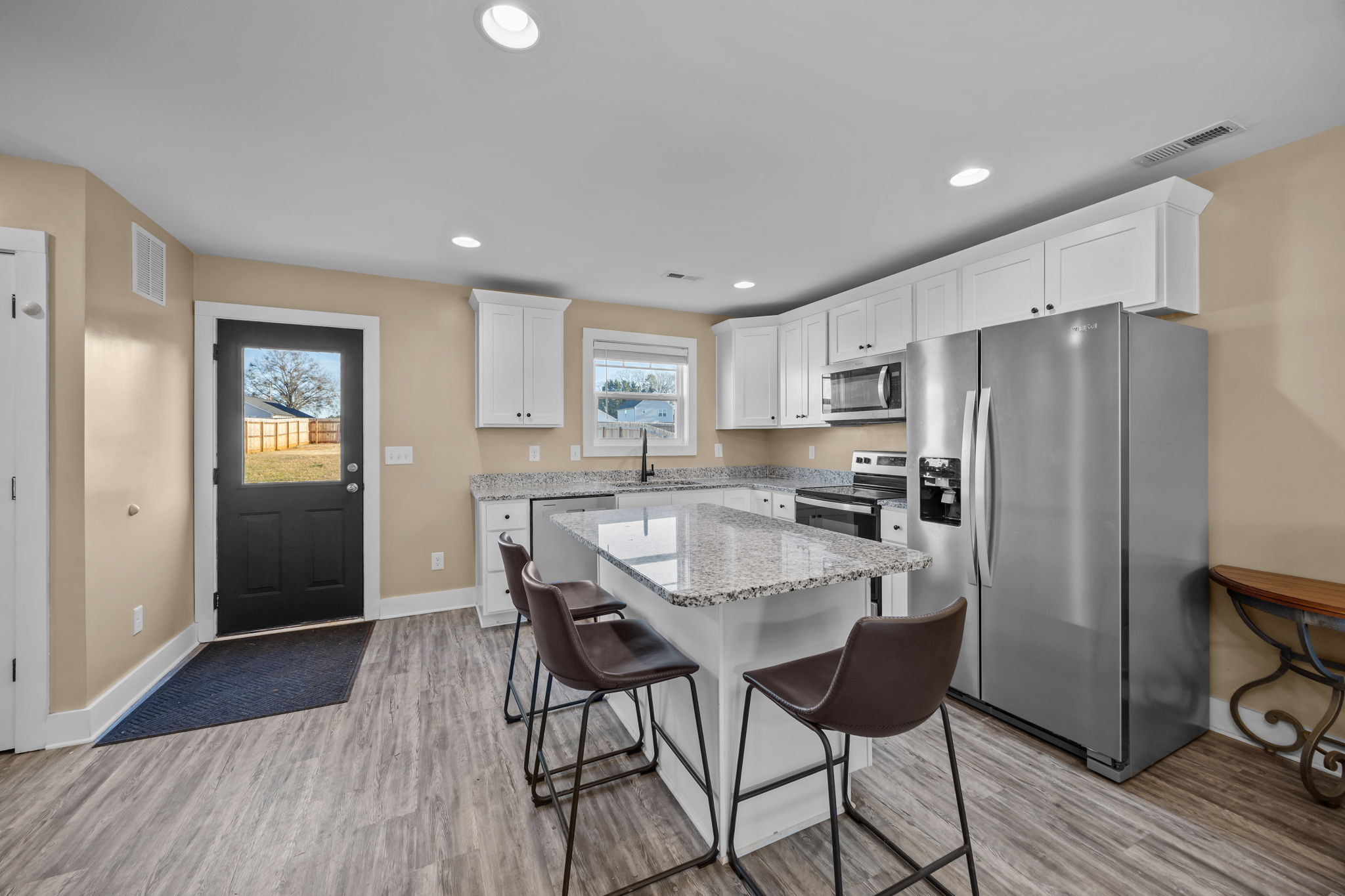 701 3rd St SE HDR 012