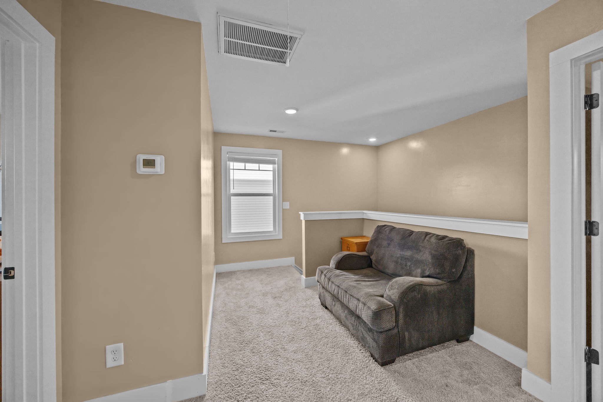 701 3rd St SE HDR 033