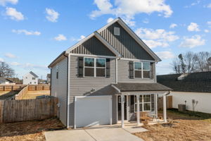 701 3rd St SE EX 009