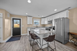 701 3rd St SE HDR 012