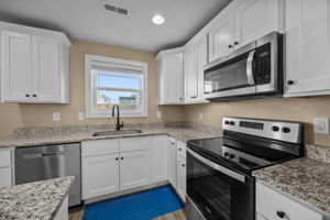 701 3rd St SE HDR 018