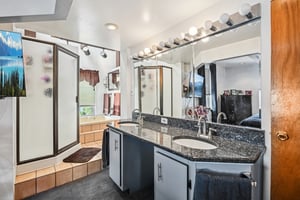 Andrews Ave-0905-028.jpg