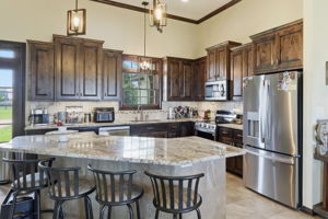 Kitchen/Breakfast Bar
