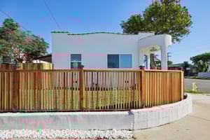 E Willow St-S1501-001.jpg